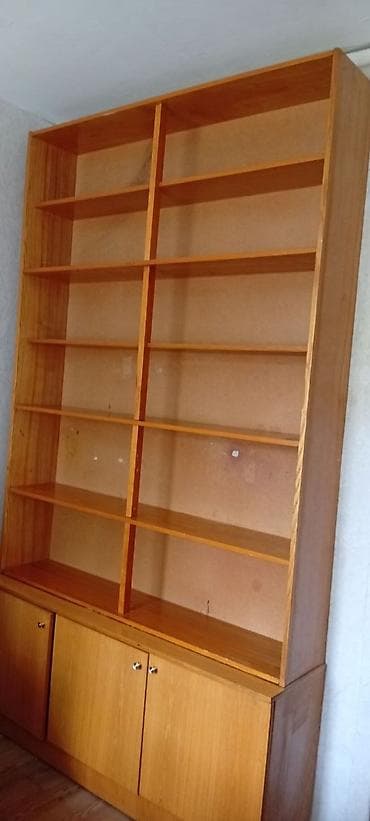 solutions elementary: Высокий книжный стеллаж с нижней тумбой. В отличном состоянии. Только — 3