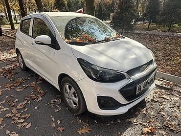 осенняя: Chevrolet Spark: 2019 г., 1 л, Автомат, Бензин, Хэтчбэк — 9