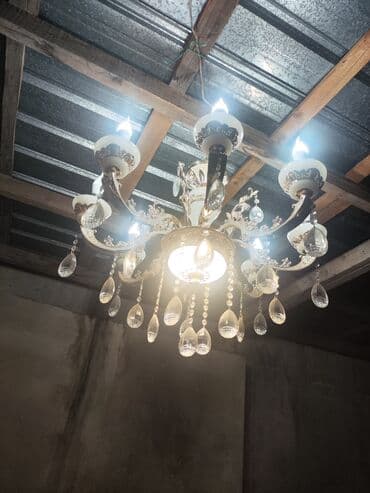 люстры бишкек дёшево: Люстра потолочная почти новая . Новый стоит 18000. Отдам за пол цены — 3