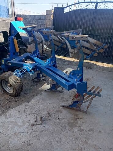 шоссейный квадроцикл: Модель: 952, Б/у, 2011 г., Трактор с другими агрегатами — 4