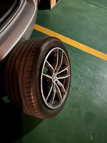 Диск от BMW G30 состояние хорошее без повреждений резина старая lalafo.kg да Диск от BMW G30 состояние хорошее без повреждений резина старая