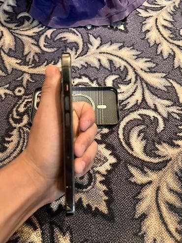 iphone 15 mini: IPhone 13 Pro, Золотой, Чехол — 2