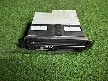 DVD-блок навигации для автомобиля на BMW E60 Описание: - Встроенный