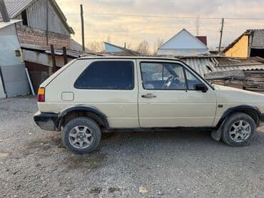 машина кузов: Volkswagen Golf: 1983 г., 1.3 л, Механика, Бензин, Хэтчбэк — 7