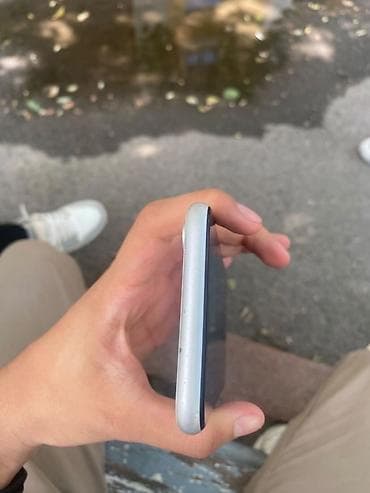 ipod touch: IPhone Xr, 128 ГБ, Белый, Чехол — 5
