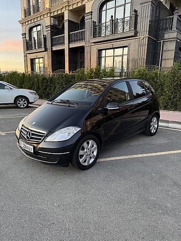 Mercedes-Benz A-Class: 2010 г., 1.7 л, Вариатор, Бензин, Хэтчбэк