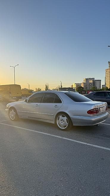 Продажа авто: Mercedes-Benz E-Class: 1999 г., 4.3 л, Автомат, Бензин, Седан — 6