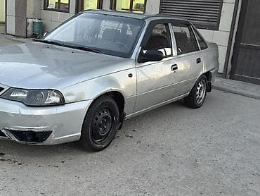 т 82: Daewoo Nexia: 2009 г., 1.5 л, Кол менен иштөөчү, Бензин, Седан — 2