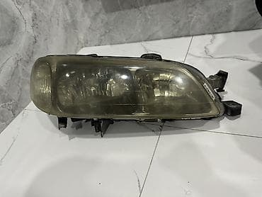 led h1: Передняя правая фара Honda 2001 г., Б/у, Оригинал — 2