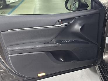 Продажа авто: Toyota Camry: 2019 г., Бензин — 10