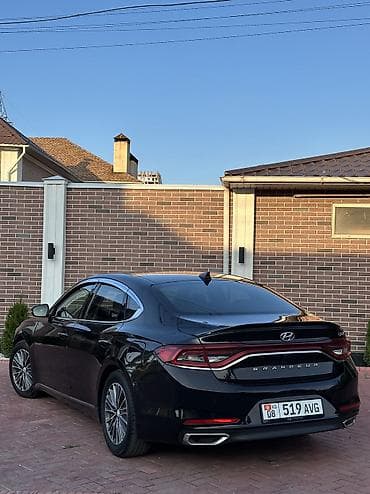 b 4: Hyundai Grandeur: 2019 г., 2.4 л, Автомат, Гибрид, Седан — 2