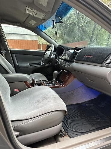 решетка батареи: Toyota Camry: 2004 г., 2.4 л, Автомат, Бензин, Седан — 6