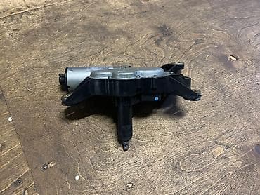 bmw x5 e70: Моторчик заднего Дворника на BMW x5 E53 В отличном состоянии, очень — 3