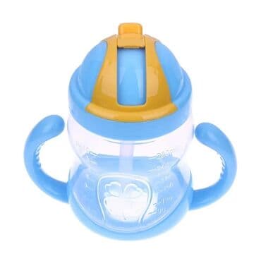 свитер: Этот поильник объединяет в себе маленькую мягкую бутылочку с ручками и — 7