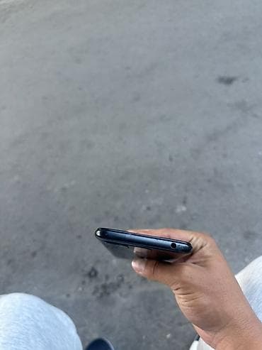 a 23: Redmi, Redmi 10A, цвет - Черный, 2 SIM — 4