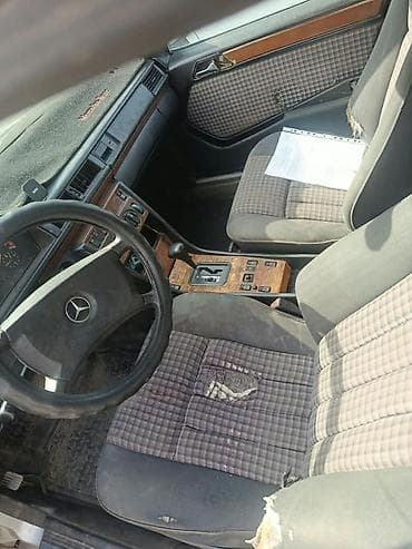 мерс 124 волчок: Mercedes-Benz W124: 1992 г., Автомат, Универсал — 4