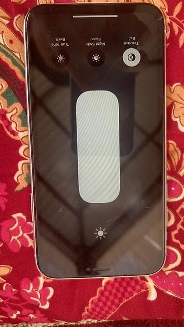 iphon 8 plus: IPhone XR, белый цвет 64 гб акб 75 есть один минус на экране трещина — 6