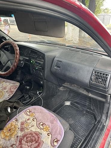 volk: Volkswagen Passat Variant: 1991 г., 2 л, Механика, Газ, Универсал — 6