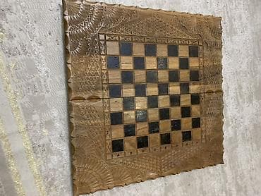 Резная деревянная доска 3-в-1: шахматы, шашки, нарды (складная) - at lalafo.kg Резная деревянная доска 3-в-1: шахматы, шашки, нарды (складная) -