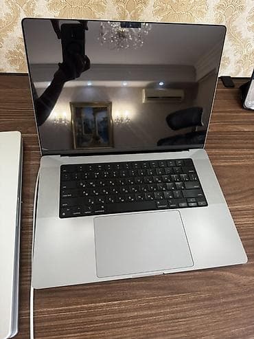 Ноутбуки Apple (MacBook): Apple MacBook Pro 16 pro в идеальном состоянии - Чип: Apple M1 Pro — 4