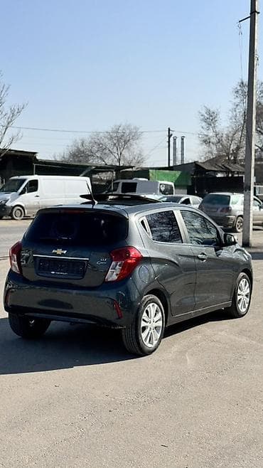 su 7: Chevrolet Spark: 2016 г., 1 л, Автомат, Бензин, Хэтчбэк — 3