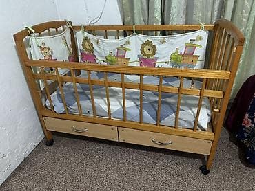 Балдар эмереги: Детская кроватка из натурального дерева с бортиками и ящиками. И с — 2