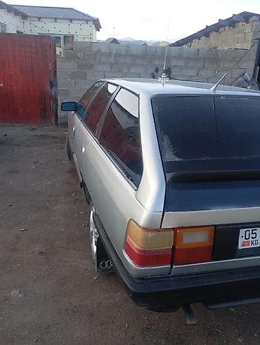 бампер субару легаси: Audi 100: 1990 г., 2 л, Универсал — 3