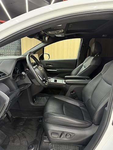 Toyota: Toyota Sienna: 2023 г., 2.5 л, Автомат, Гибрид, Вэн/Минивэн — 10