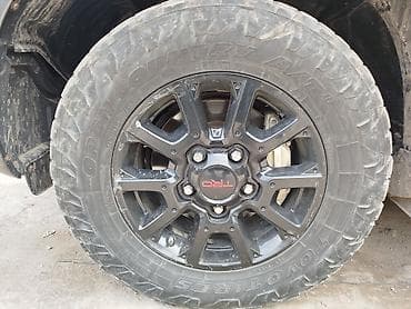 prius v: Toyota Sequoia: 2019 г., Внедорожник — 10