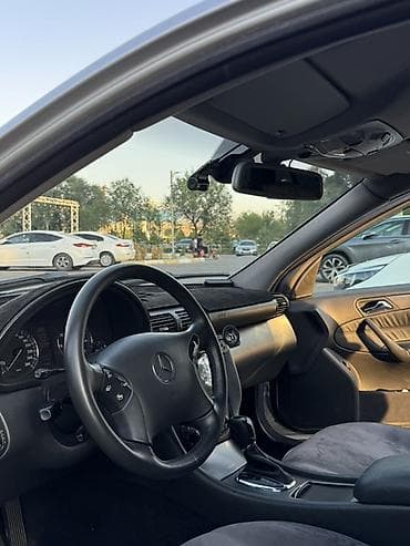Унаа: Mercedes-Benz C-Class: 2004 г., 3.2 л, Автомат, Бензин, Универсал — 10