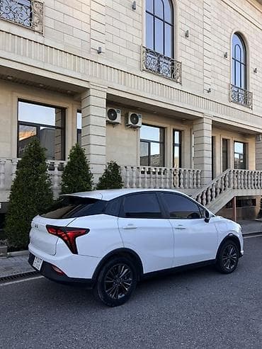 х2 00: BYD E2: 2022 г., Автомат, Электромобиль, Хэтчбэк — 6