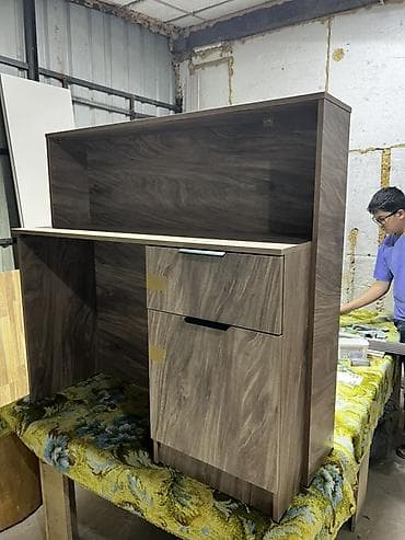 small table: Кассовый стол, 120 см* * 40 см* 115 см, Новый — 5