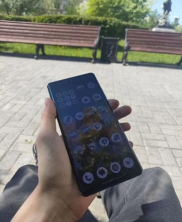 dell i3: OnePlus 12, Б/у, 512 ГБ, цвет - Зеленый, 2 SIM — 1