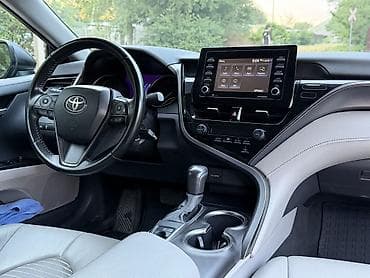 mini v: Toyota Camry: 2021 г., 2.5 л, Автомат, Бензин, Седан — 1
