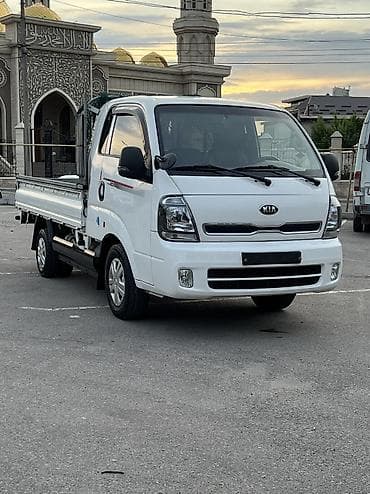 mazda bongo: Kia BONGO: 2020 г., 2.4 л, Механика, Газ, Фургон — 3