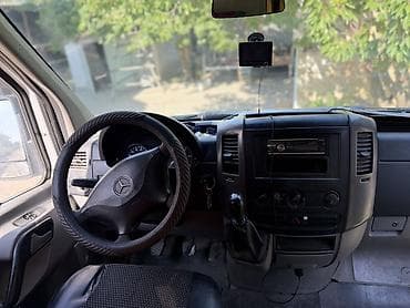сдаю эвакуатор: + + Mercedes-Benz Sprinter (длинная база, высокий крыша) — — 4