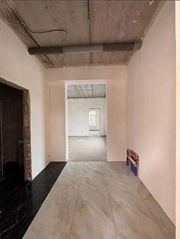 гараж улан: Таунхаус с современным фасадом из светлого камня и панорамным — 2