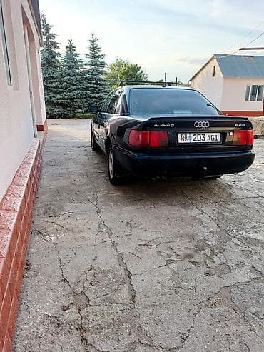 Audi A6: 1996 г., 2.6 л, Механика, Бензин, Седан