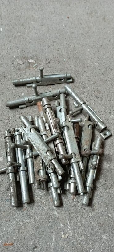 Продаю! щеколды СССР насос для сада, хомуты Европа (3кг)