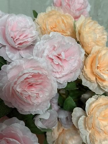 цветы из биссера: Гулдор сатылат. Жаны. Веткалары жакшы. Подставка бар в комплекте 3шт — 4