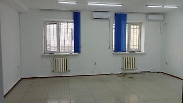 квартиры под офис: Аренда офисов, 33 м², В административном здании, 1 линия — 3