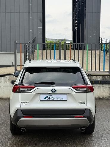m111 2 2: Toyota RAV4: 2022 г., 2.5 л, Автомат, Гибрид, Кроссовер — 3