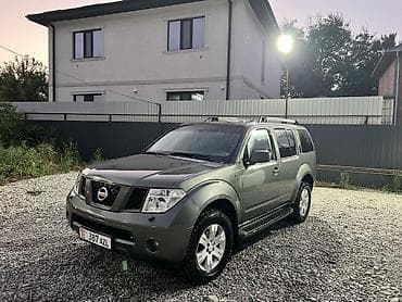 бампер на ипсум: Nissan Pathfinder: 2005 г., 4 л, Автомат, Бензин, Внедорожник — 1