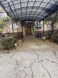 квартира бишкек молодая гвардия: 3 комнаты, 58 м², 104 серия, 1 этаж, Старый ремонт — 10