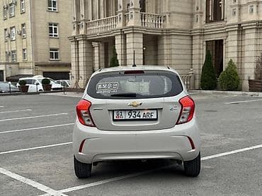 Продажа авто: Chevrolet Spark: 2016 г., 1 л, Автомат, Бензин, Хэтчбэк — 5
