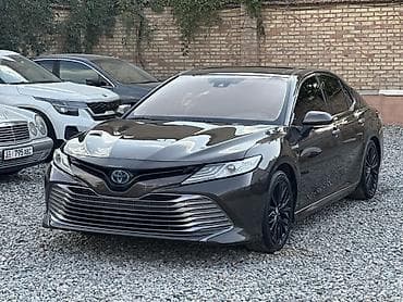 порог на камри: Toyota Camry: 2018 г., 2.5 л, Гибрид, Седан — 2