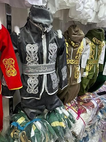 Балдардын кийим-кечелери жана бут кийимдери: Детские национальные костюмы для мальчиков Размеры 28/38 - Комплект — 1