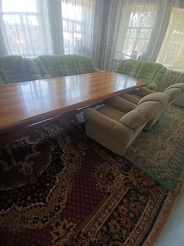 Эмерек: Зал үчүн гарнитур, Колдонулган, Отургуч, Кресло, Диван, Жыгач, Өзү алып кетүү, Акылуу жеткирүү — 1