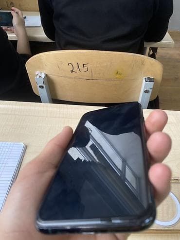 Автоэлектроника: IPhone 11 Pro, Б/у, 256 ГБ, Зеленый, Защитное стекло, Чехол, 100 % — 1