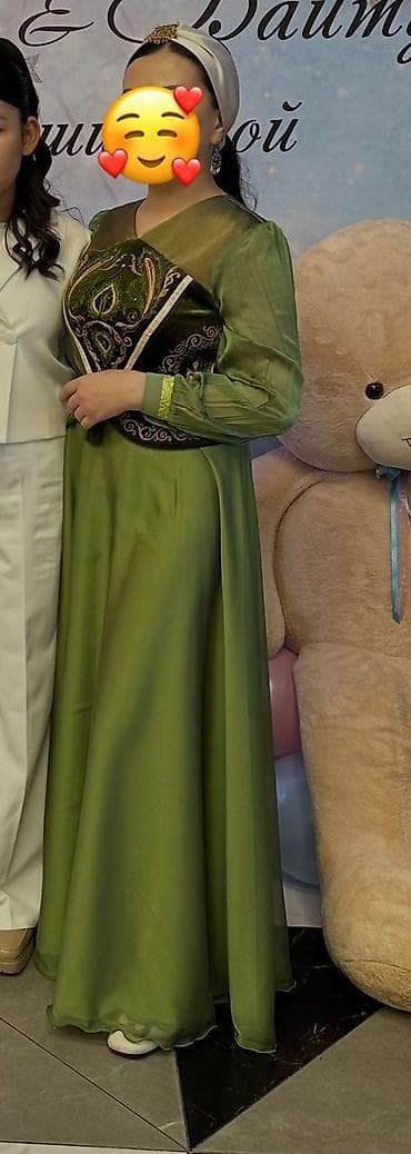 платье намазников: Платье от Жанары Чынгышевой. Один раз одевала на той. Праздничное — 2